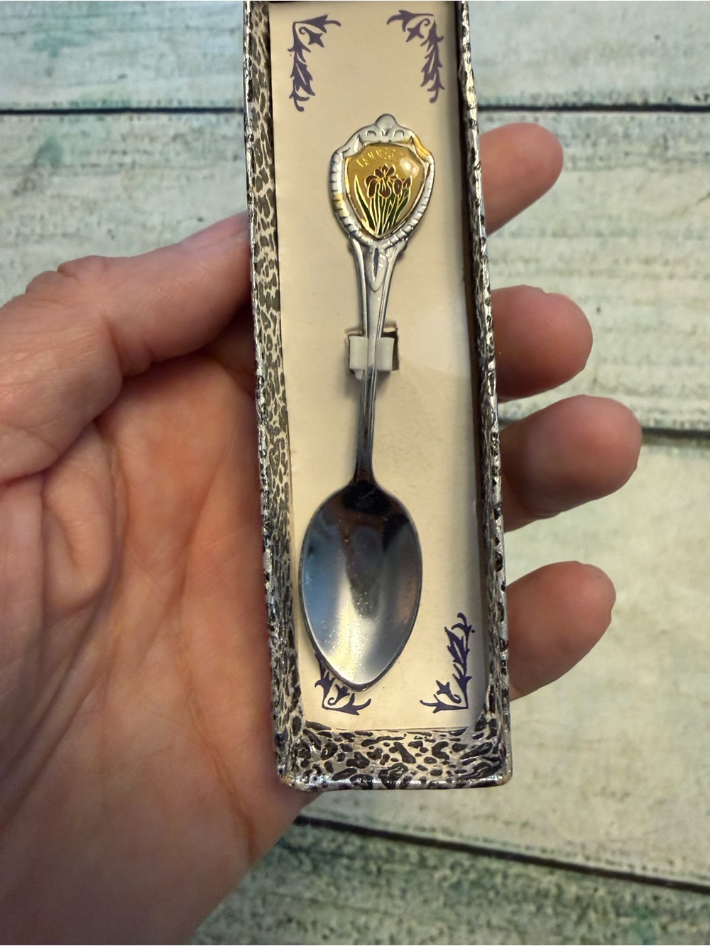 New Vintage silver color Tennessee mini spoon. Collection.